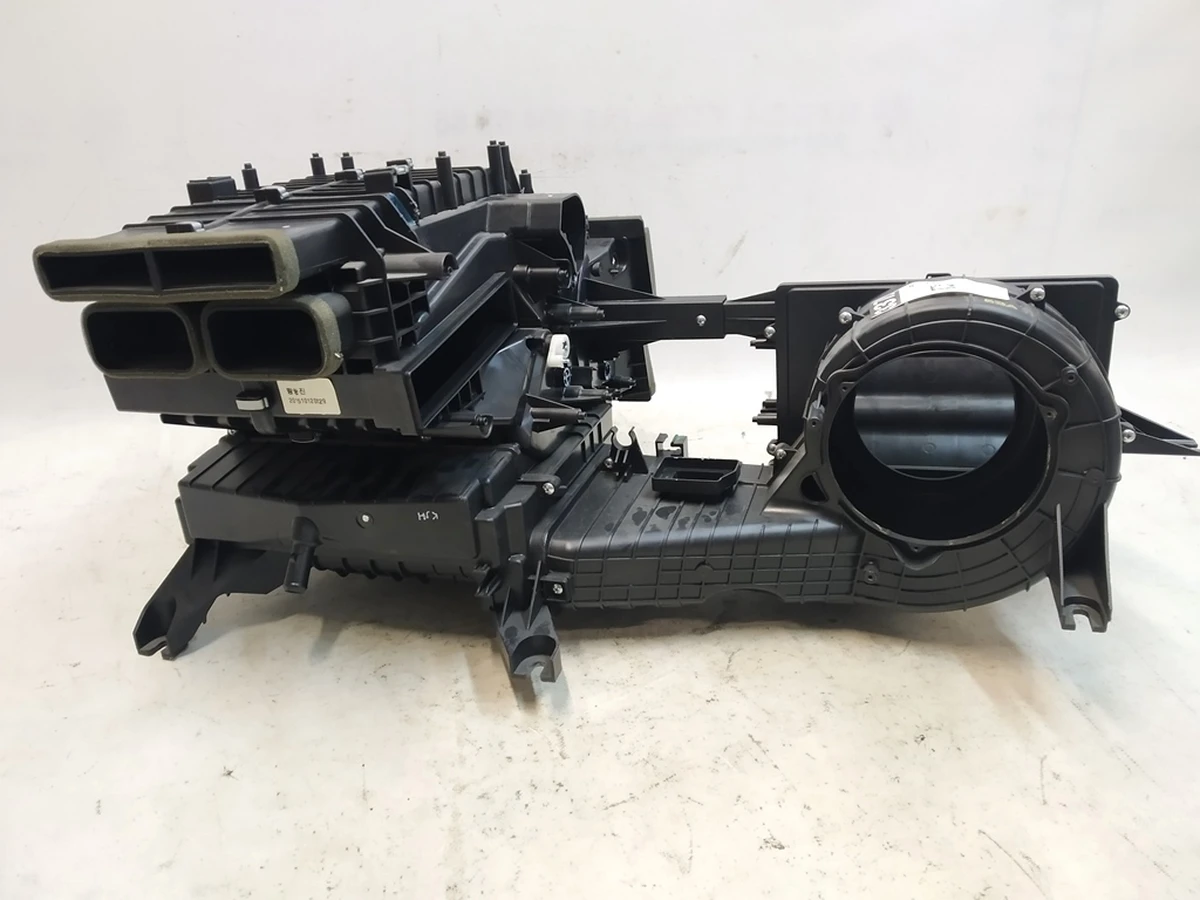 1 HVAC CASE  Tesla model S 6007378-00