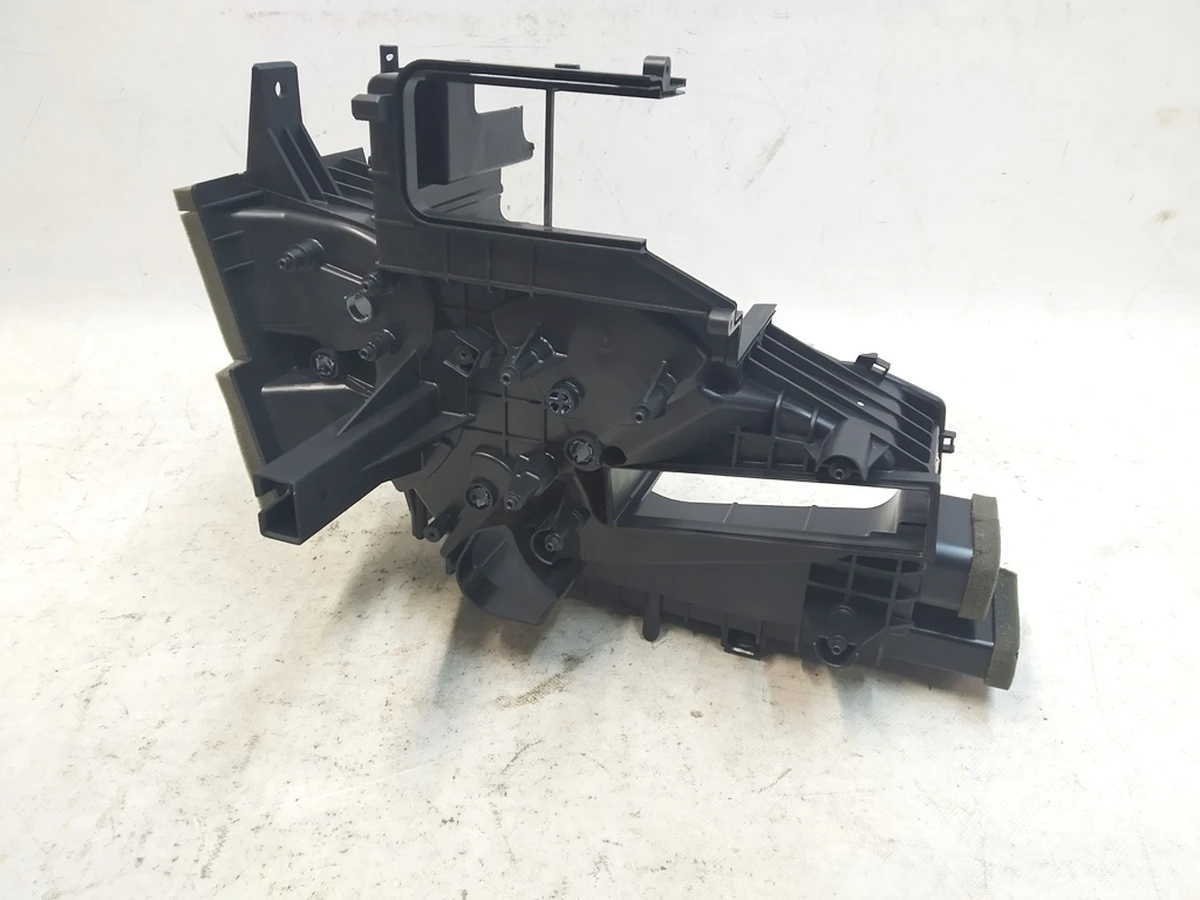 1 Корпус права сторона кліматичної установки (пічки салону) Tesla Model S, Model S REST, Model X 6007378, 1116135, 1116133