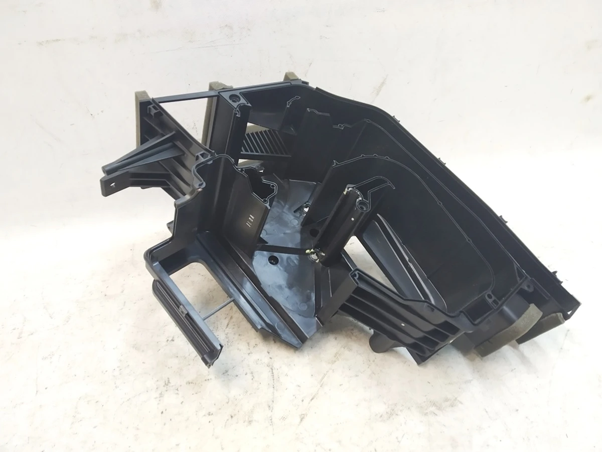 1 Корпус права сторона кліматичної установки (пічки салону) Tesla Model S, Model S REST, Model X 6007378, 1116135, 1116133