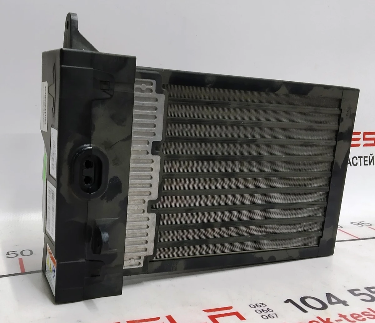 1 Елемент нагрівальний грубки салону Tesla Model S, Model S REST 1041265-00-F