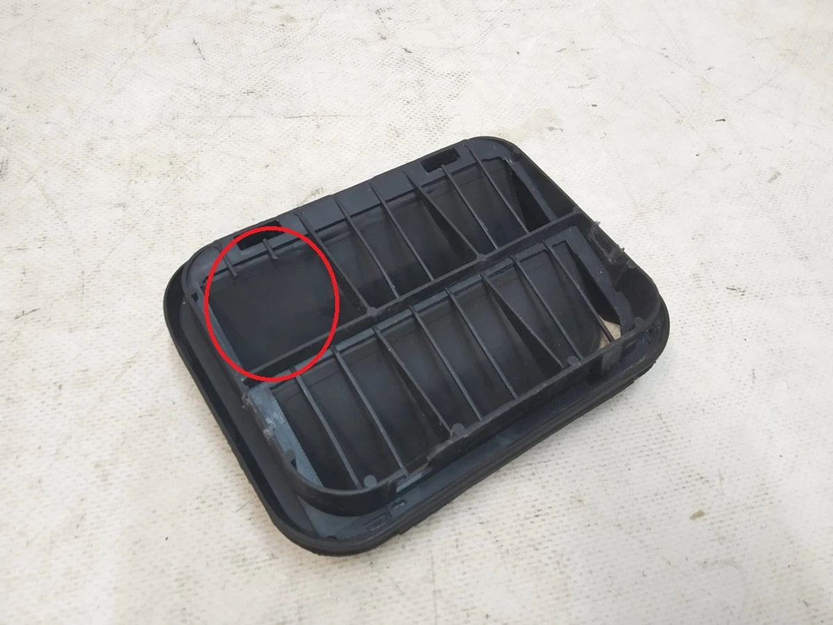 Вентиляционный клапан заднего багажника B280B62 (повреждение) Tesla model S, model S REST, model X 6007556