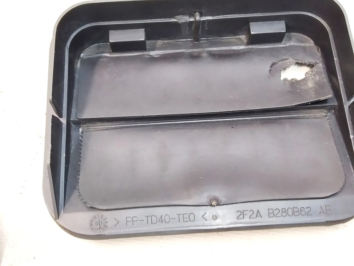 22 Вентиляционный клапан заднего багажника Tesla model S, model S REST, model X 6007556