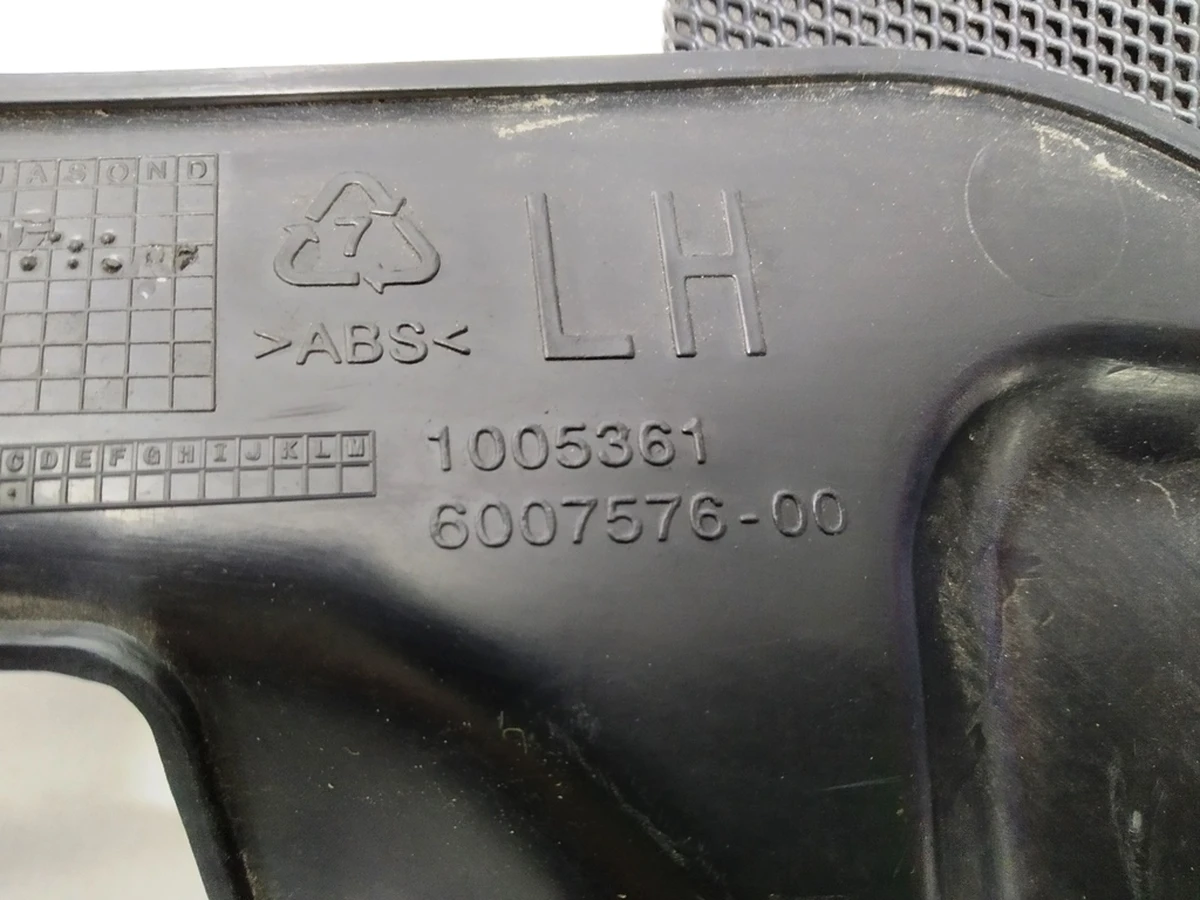 12 Tailgate door trim left (for pressure sensor) Tesla model S, model S REST 6007576-00-B