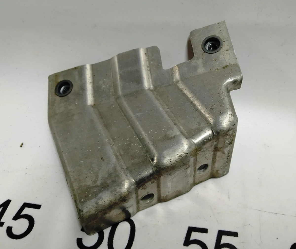 18 Кронштейн крепления клапана тройного Tesla model S 6007593-00-A 18 Кронштейн крепления клапана тройного Tesla model S 6007593-00-A