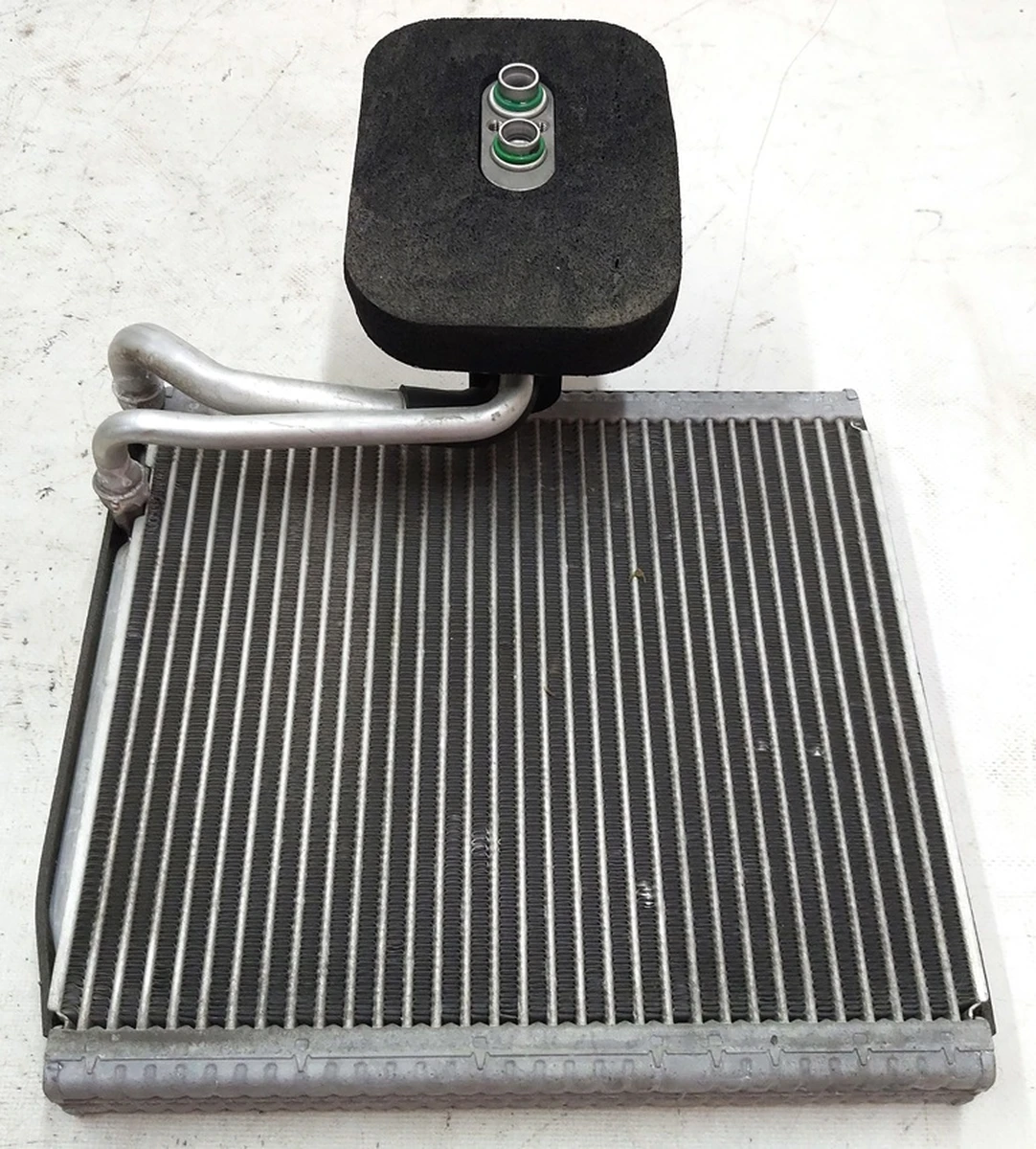 Радиатор кондиционера (испаритель) печки салона с повреждением Tesla model S, model S REST, model X 6007601