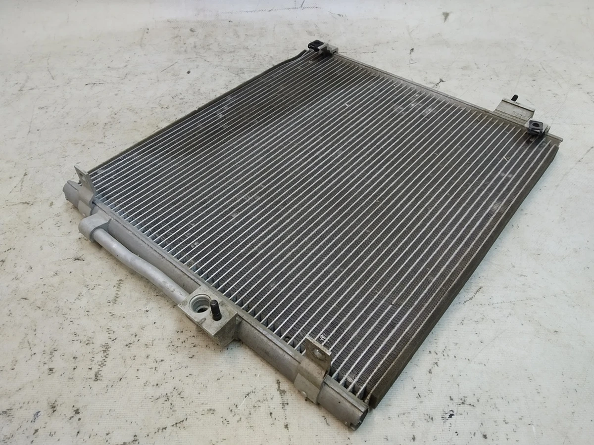3 Радиатор кондиционера левый с повреждением Tesla Model S, Model S REST 6007610