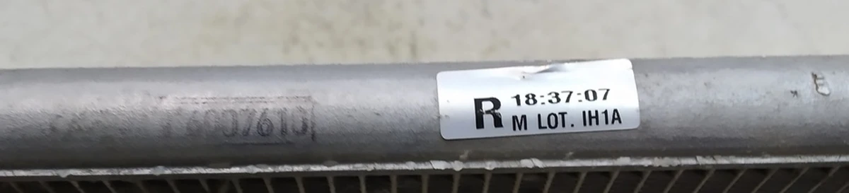 3 Радіатор кондиціонера лівий із пошкодженням Tesla Model S, Model S REST 6007610