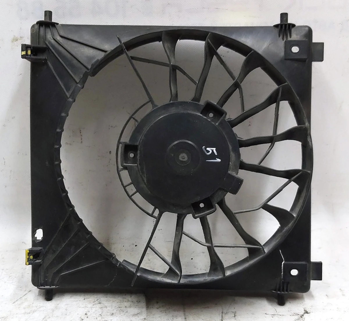 5 Left air conditioner fan housing damaged Tesla model S, model S REST 6007614-00-D