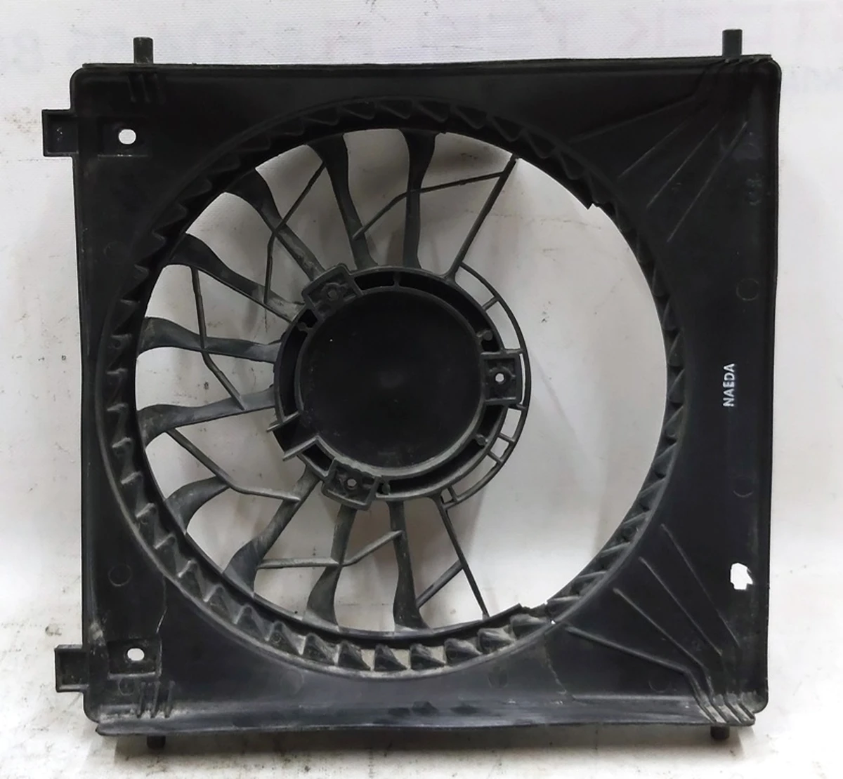 5 Left air conditioner fan housing damaged Tesla model S, model S REST 6007614-00-D