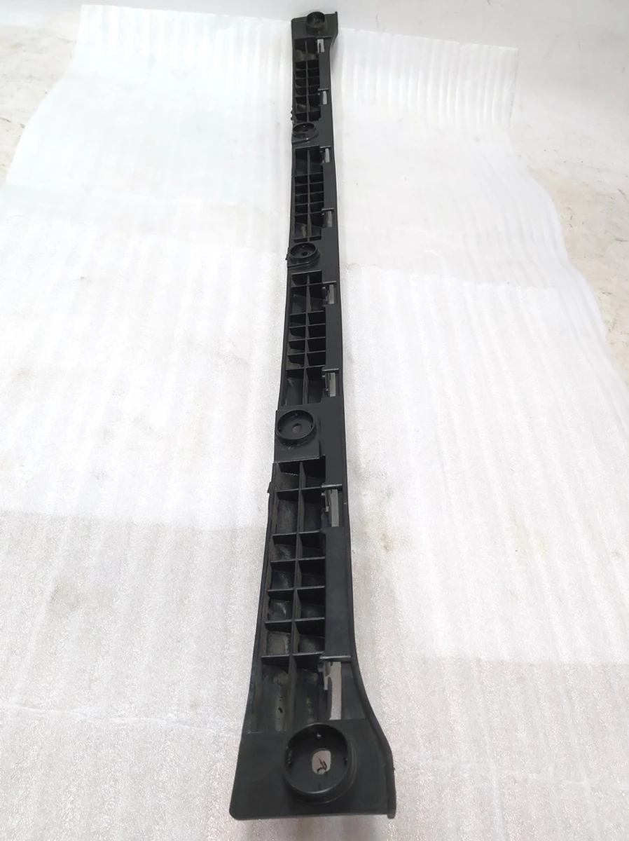 2 Кронштейн заднього бампера центральний Tesla model S, model S REST 6007724-00-E