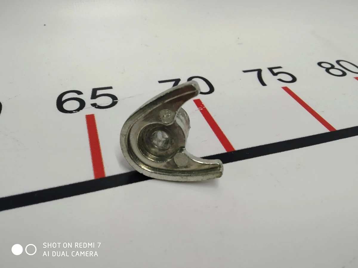 15 Наконечник соединительный контакта минус АКБ 12V Tesla model S 6007953