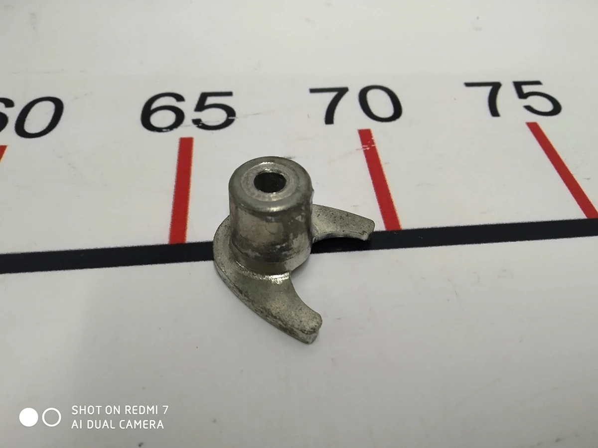 15 Наконечник соединительный контакта минус АКБ 12V Tesla model S 6007953