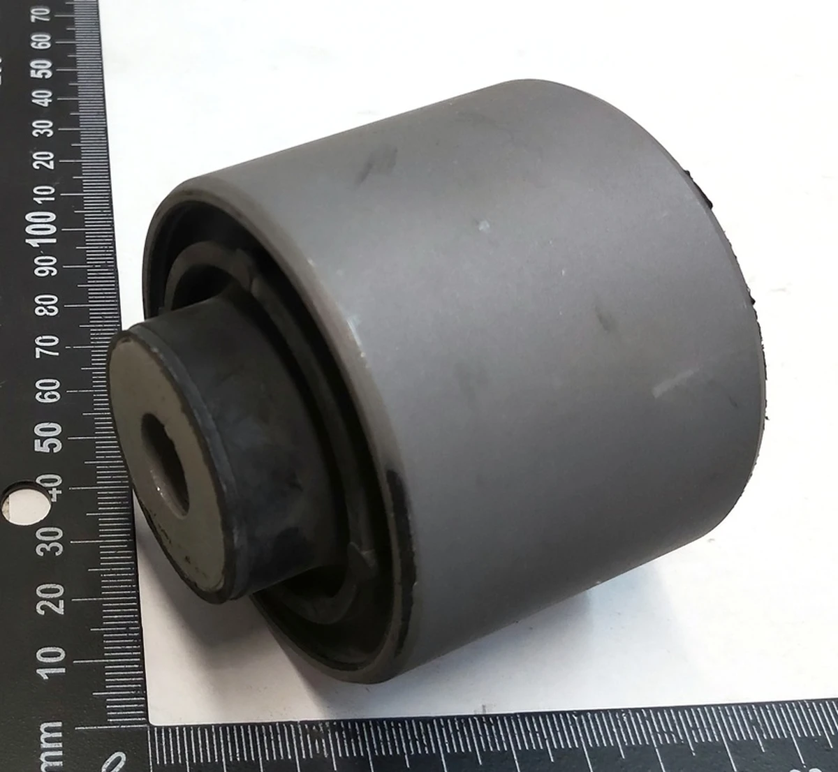 6 Сайлентблок рычага нижнего поперечного 74мм (основной) Tesla model S 6007997