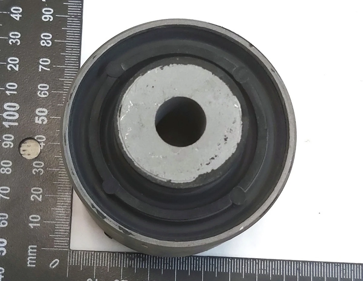 6 Сайлентблок рычага нижнего поперечного 74мм (основной) Tesla model S 6007997