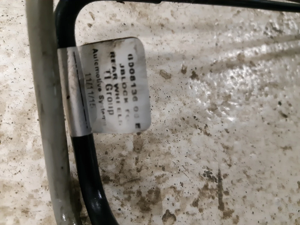 3 Brake line rear (right and left assembly) Tesla model S REST 6008136-00-E