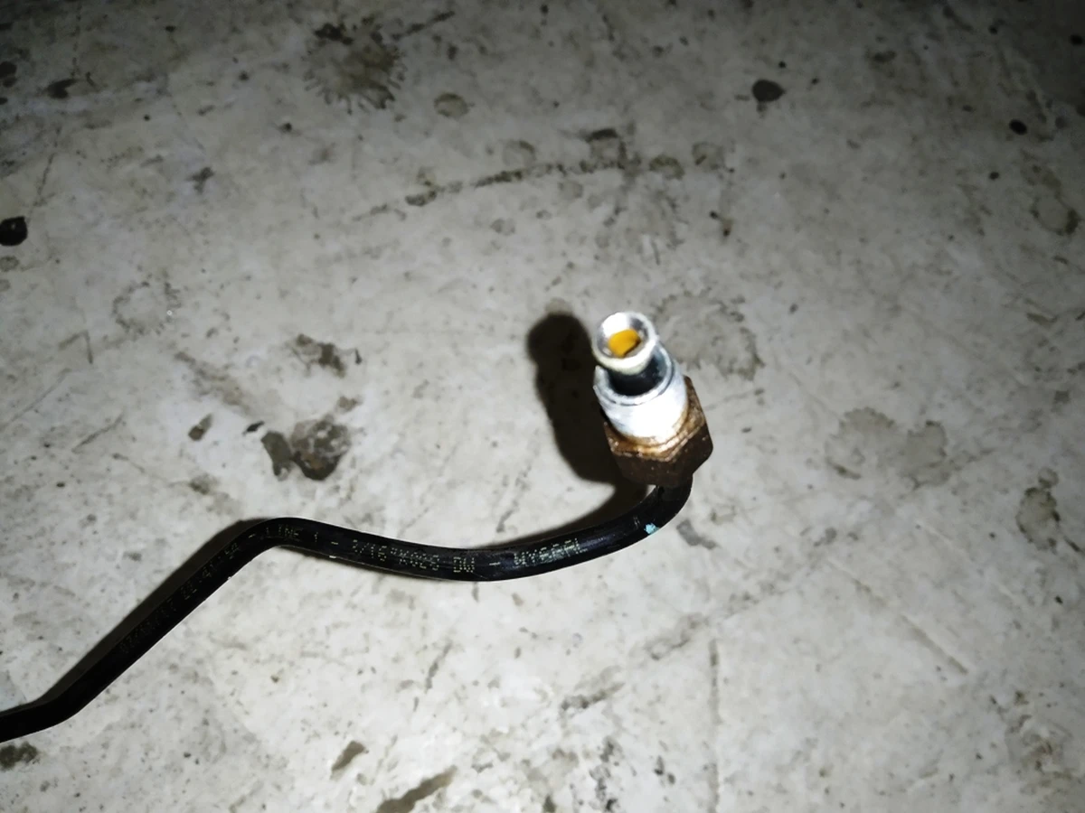 3 Brake line rear (right and left assembly) Tesla model S REST 6008136-00-H