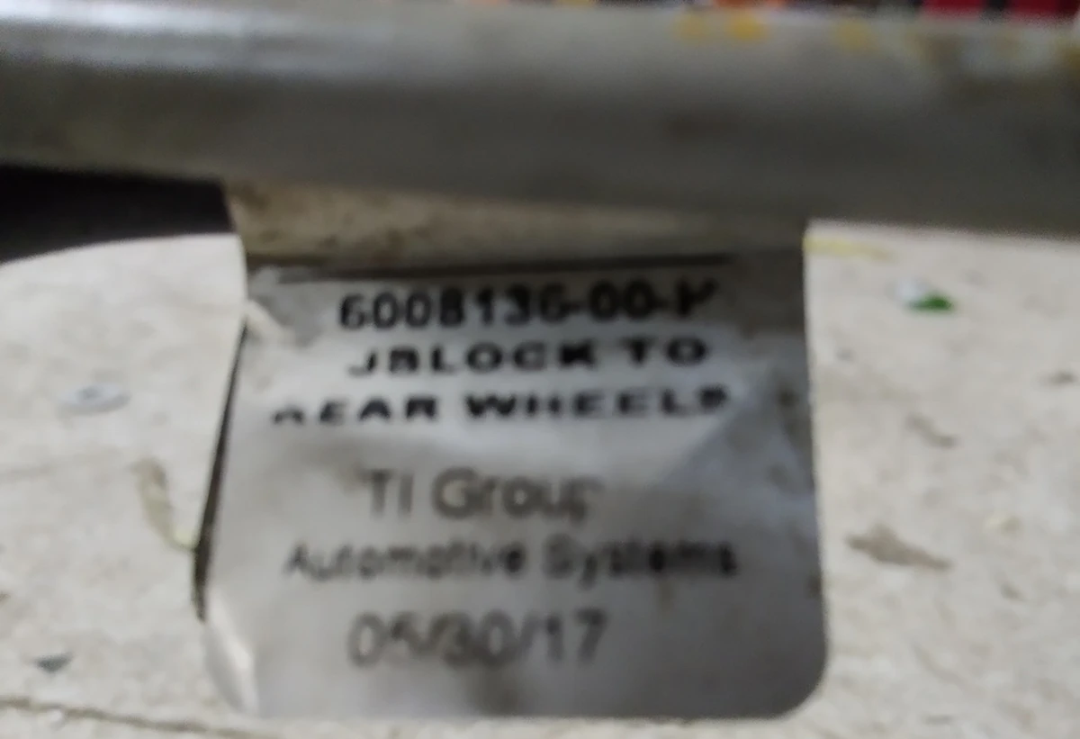 Гальмівна магістраль задня (права і ліва в зборі) Tesla model S REST 6008136-00-E