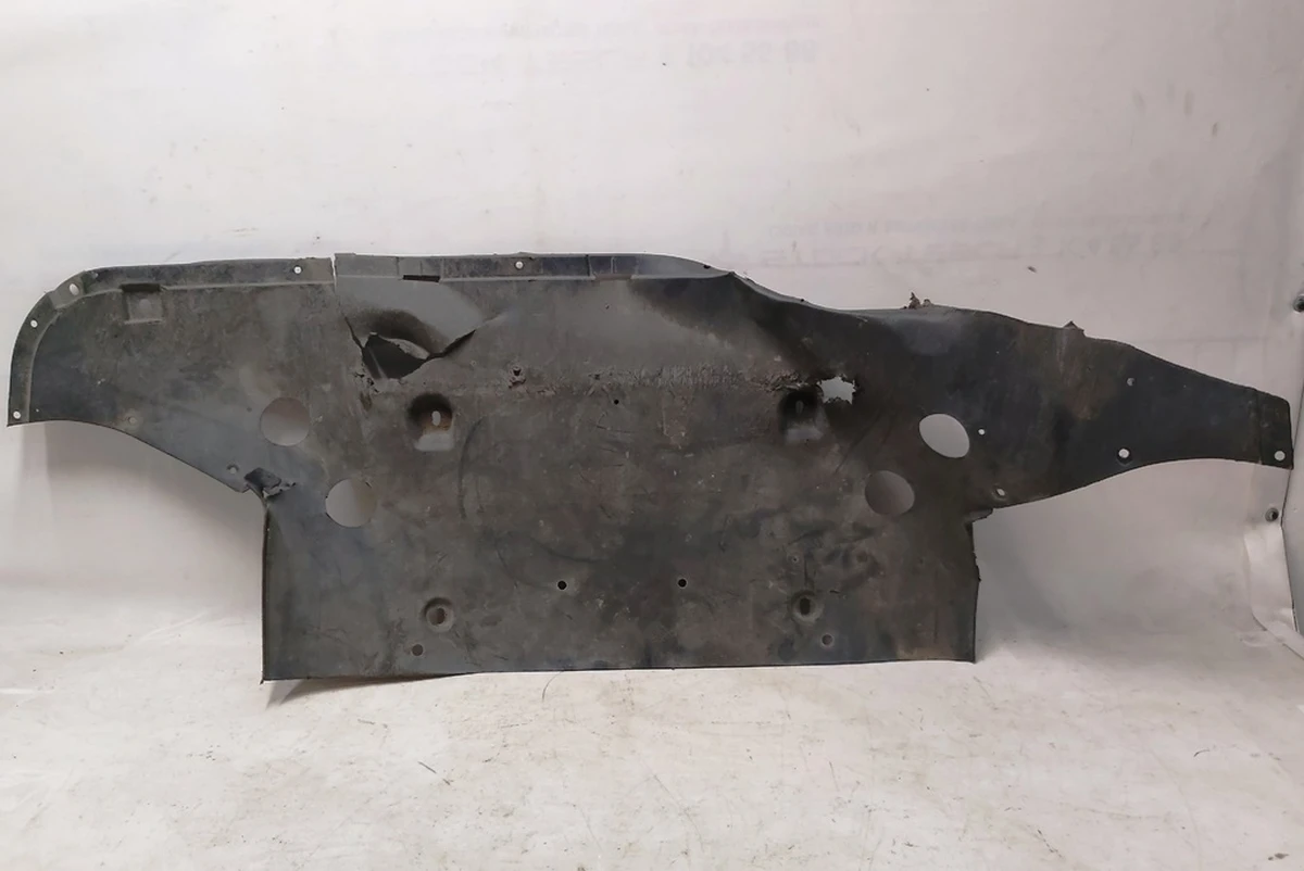 1 Захист переднього днища з пошкодженням Tesla Model S 6008189-00-F