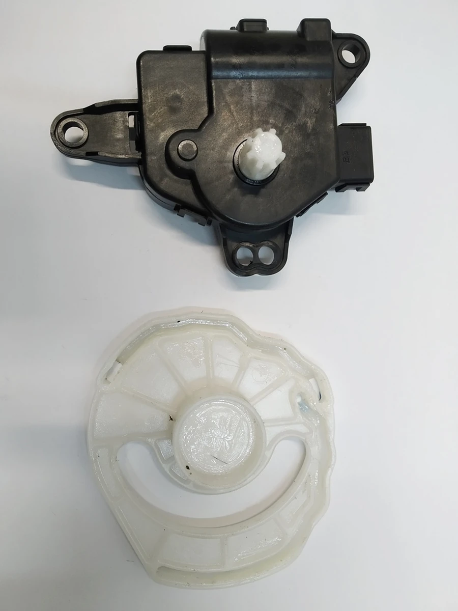 1 Сервопривод климатической установки D266-EB9AA01 (печки) MODE Tesla Model S, Model S REST, Model X 6008248