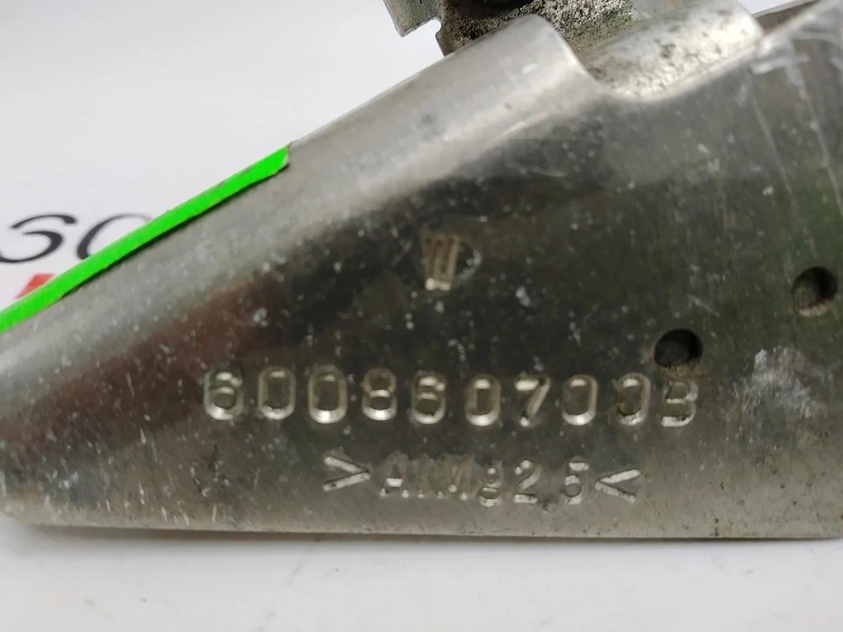 22 Кронштейн крепления клаксона правый Tesla model S 1014399-00-A