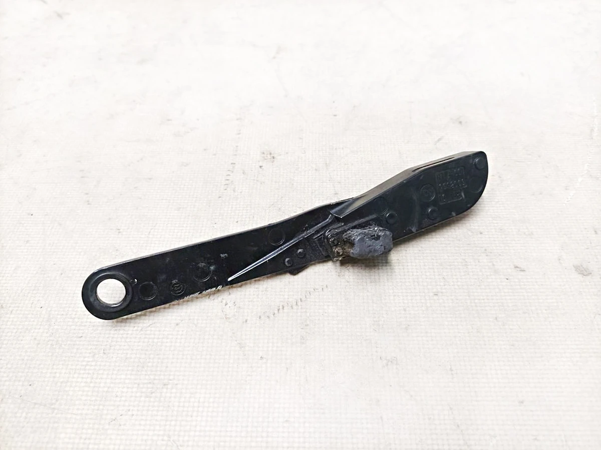 19 Rear left rear hatch guide bracket with damage REV01 Tesla model S 6008676-00-H