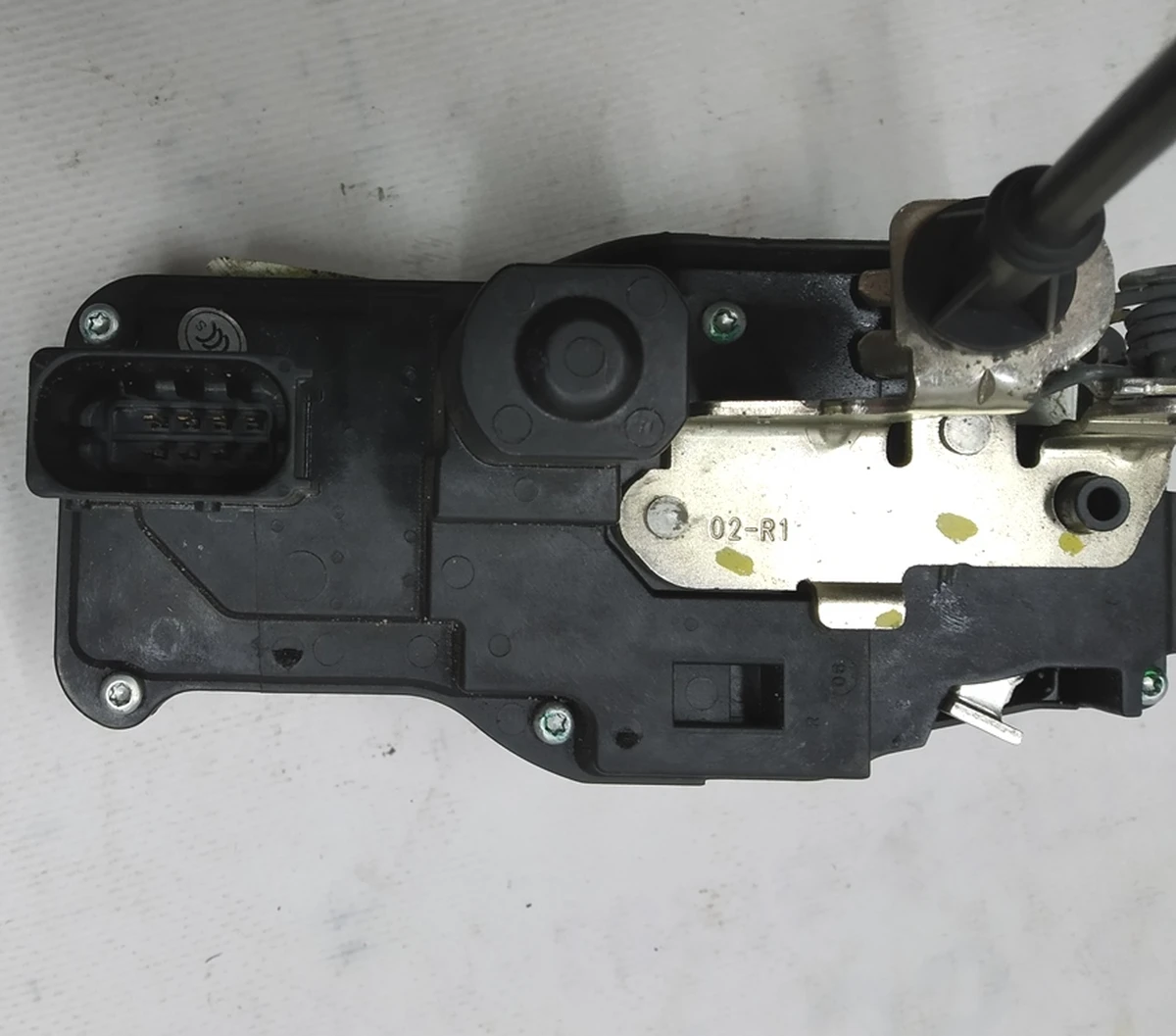 1 Замок двери передней правой с тросиком в сборе Tesla model S, model S REST 6008912-99-С