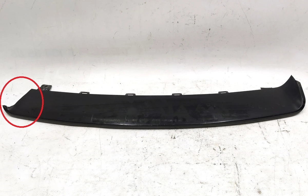 17 Декоративна накладка бампера заднього black (хром фарбована) з пошкодженням Tesla model S 6009004-00-C