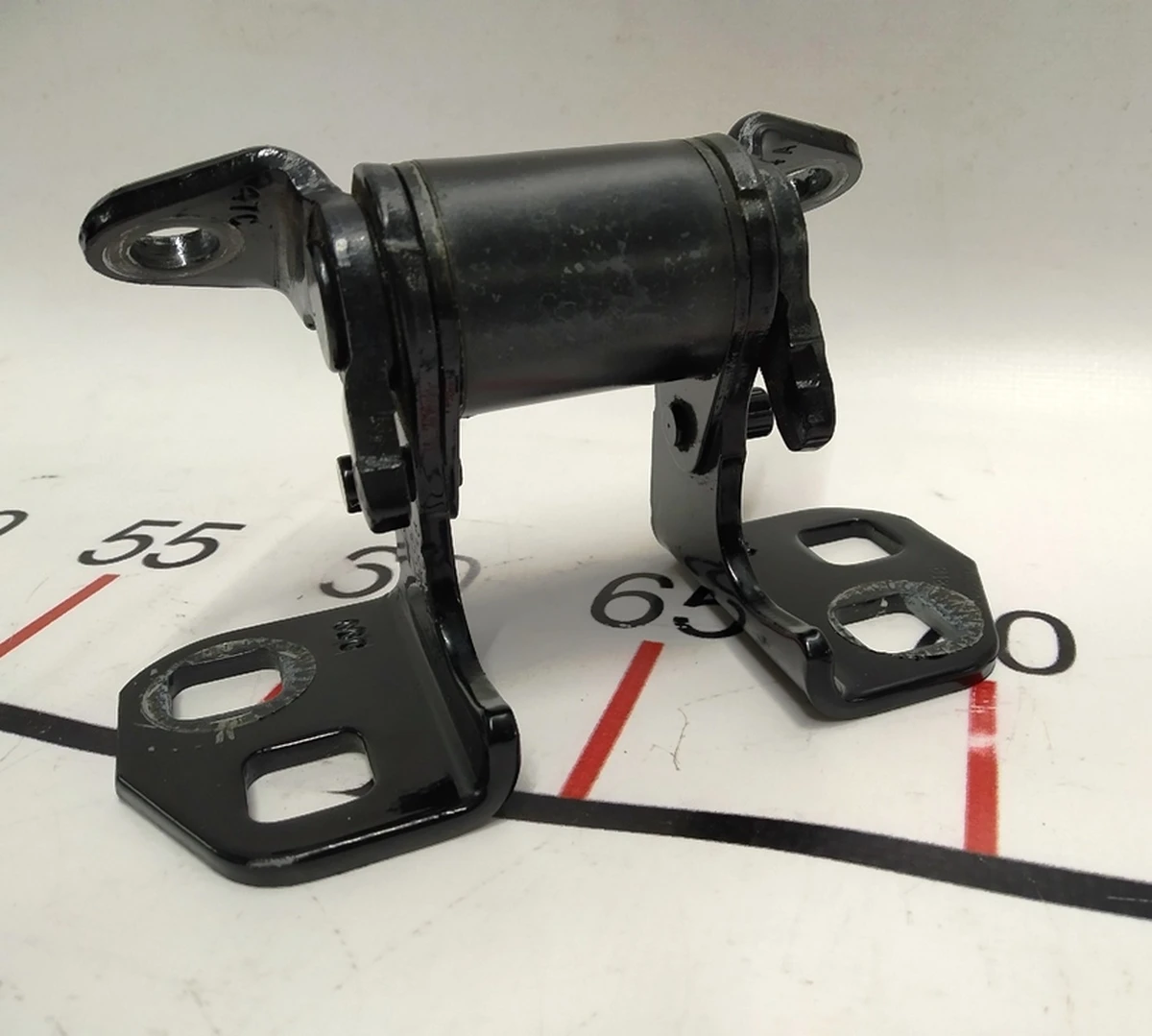 2 Петля двери задней левой правой верхняя PBSB Tesla model S, model S REST 6009555-00-F