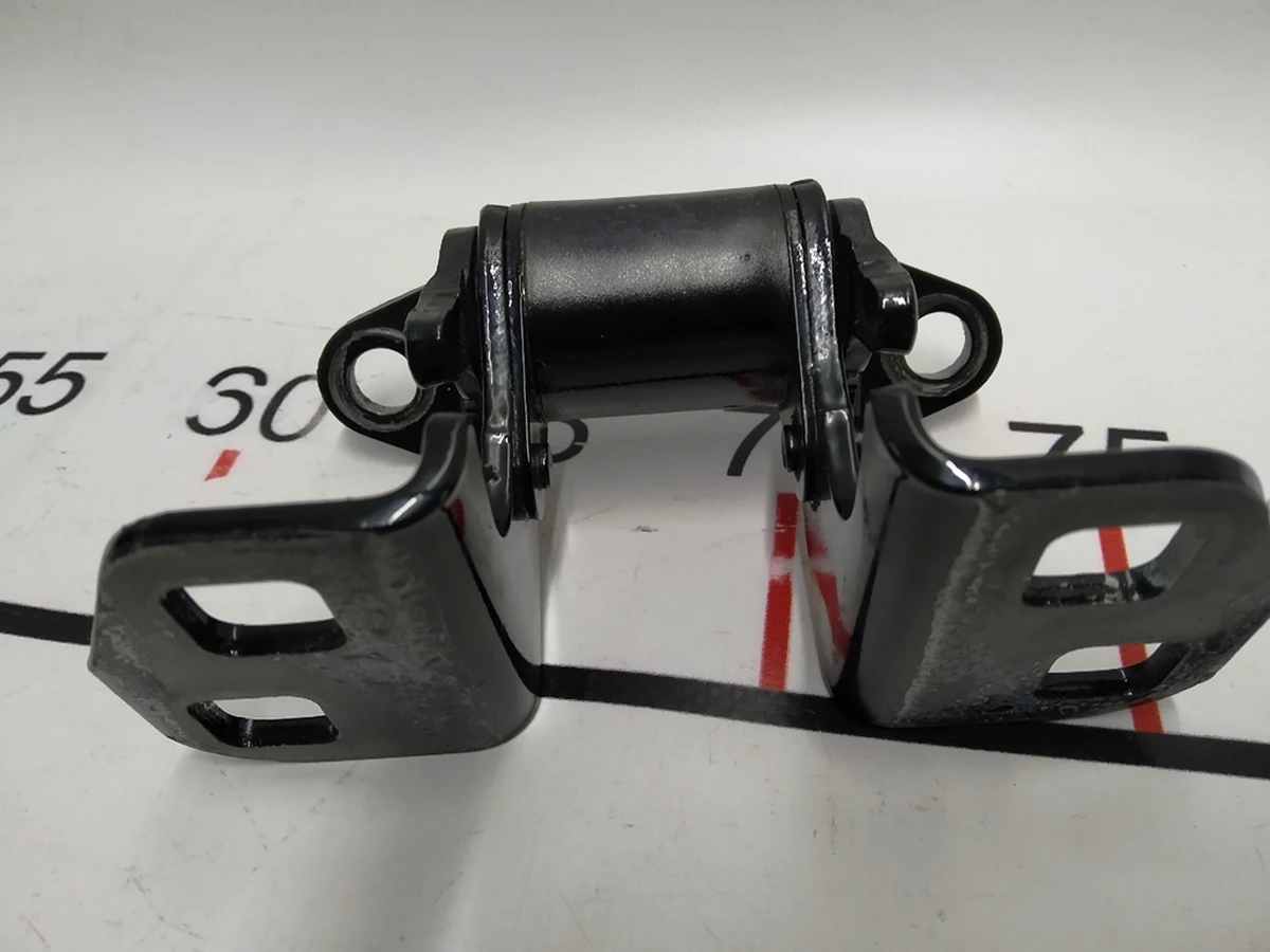 2 Петля двери задней левой правой верхняя PBSB Tesla model S, model S REST 6009555-00-F