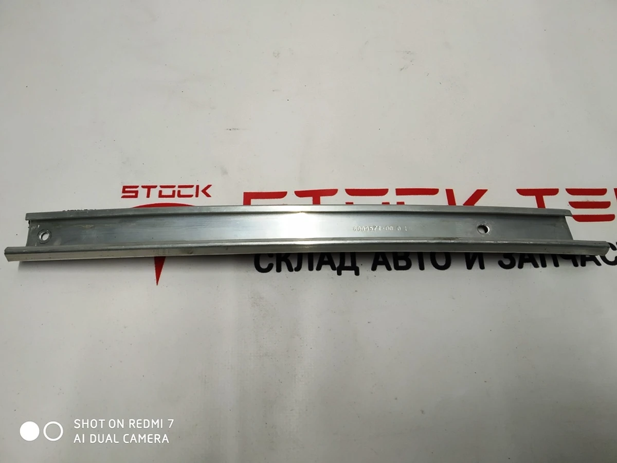 11 Кріплення (планка) ущільнювача стійки B задній лівий Tesla model S, REST 6009571-00-D