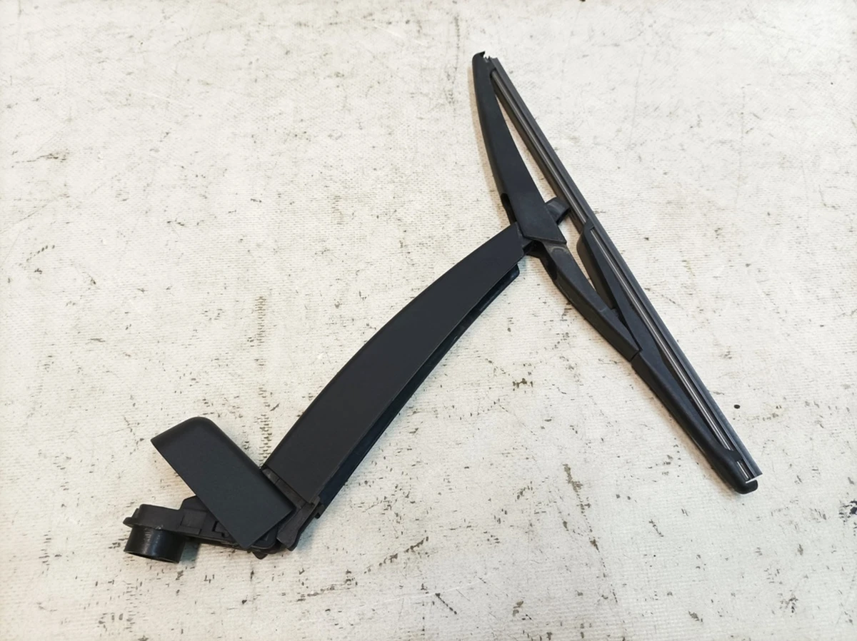 Важіль склоочисника заднього скла у зборі BMW I3 61627306460