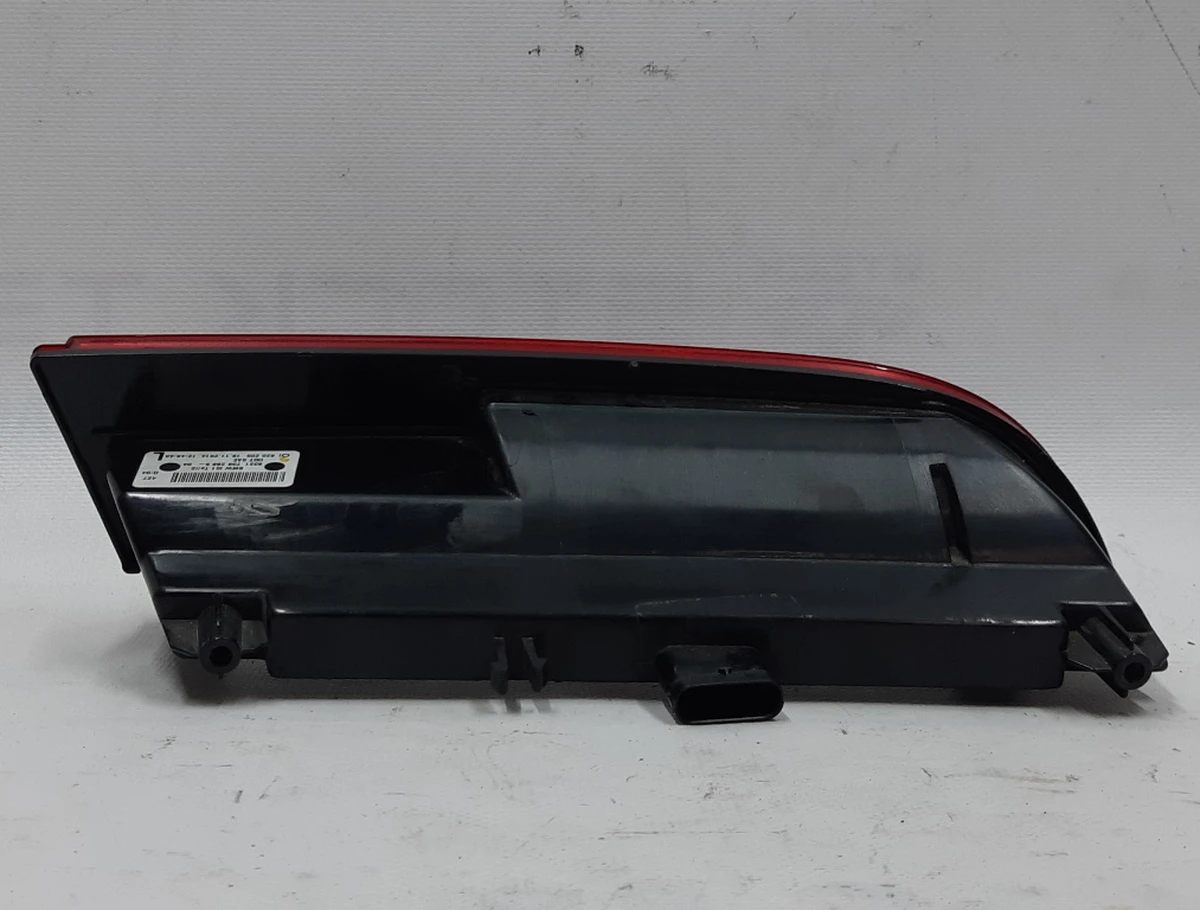 Ліхтар задній правий нижній BMW I3 63217362886