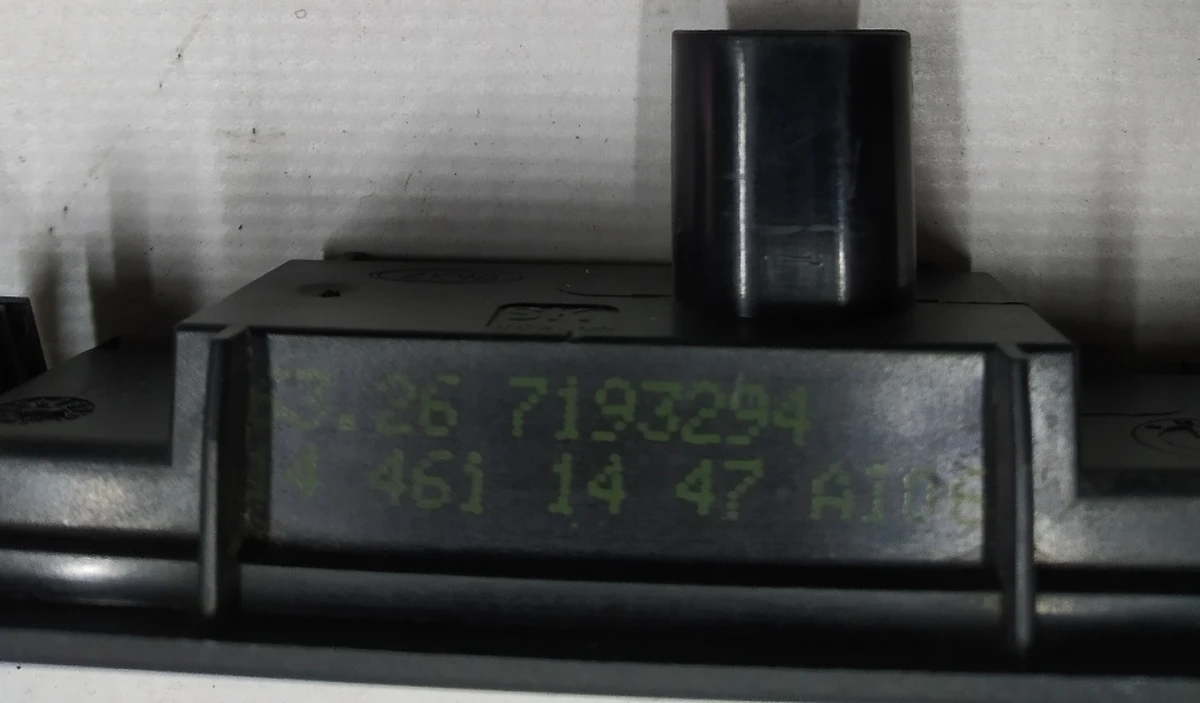 Фонарь подсветки заднего номера BMW i3 63267193294