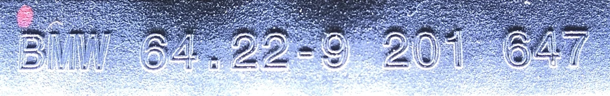 Вентиляційний клапан заднього багажника з ушкодженнями BMW i3 64229201647