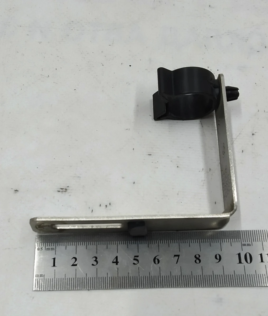 Air conditioner pipe mounting bracket R134A, complete with clip BMW i3 64539291290
