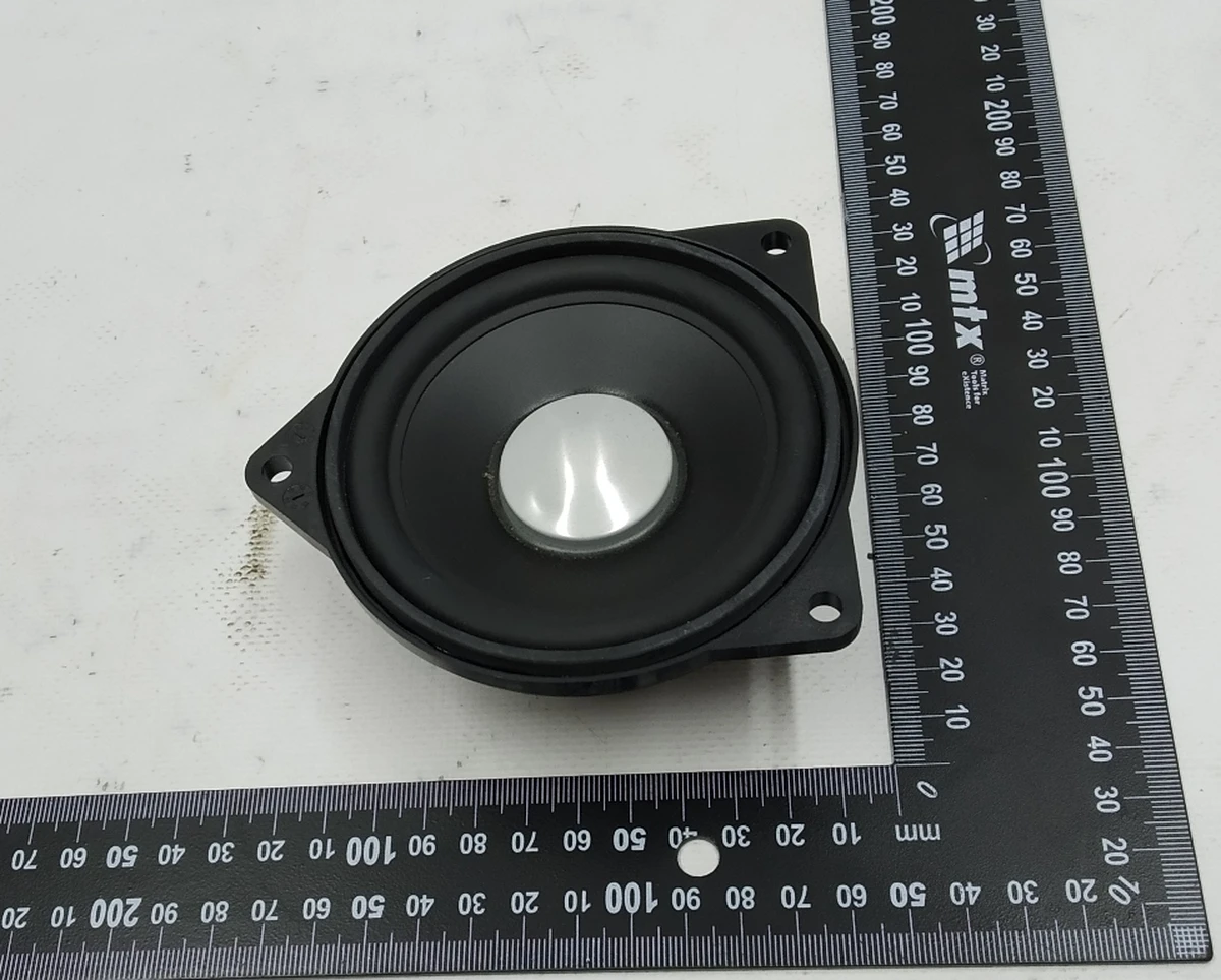 Динамик среднечастотный Harman Kardon инструментальной панели BMW I3 65139169690