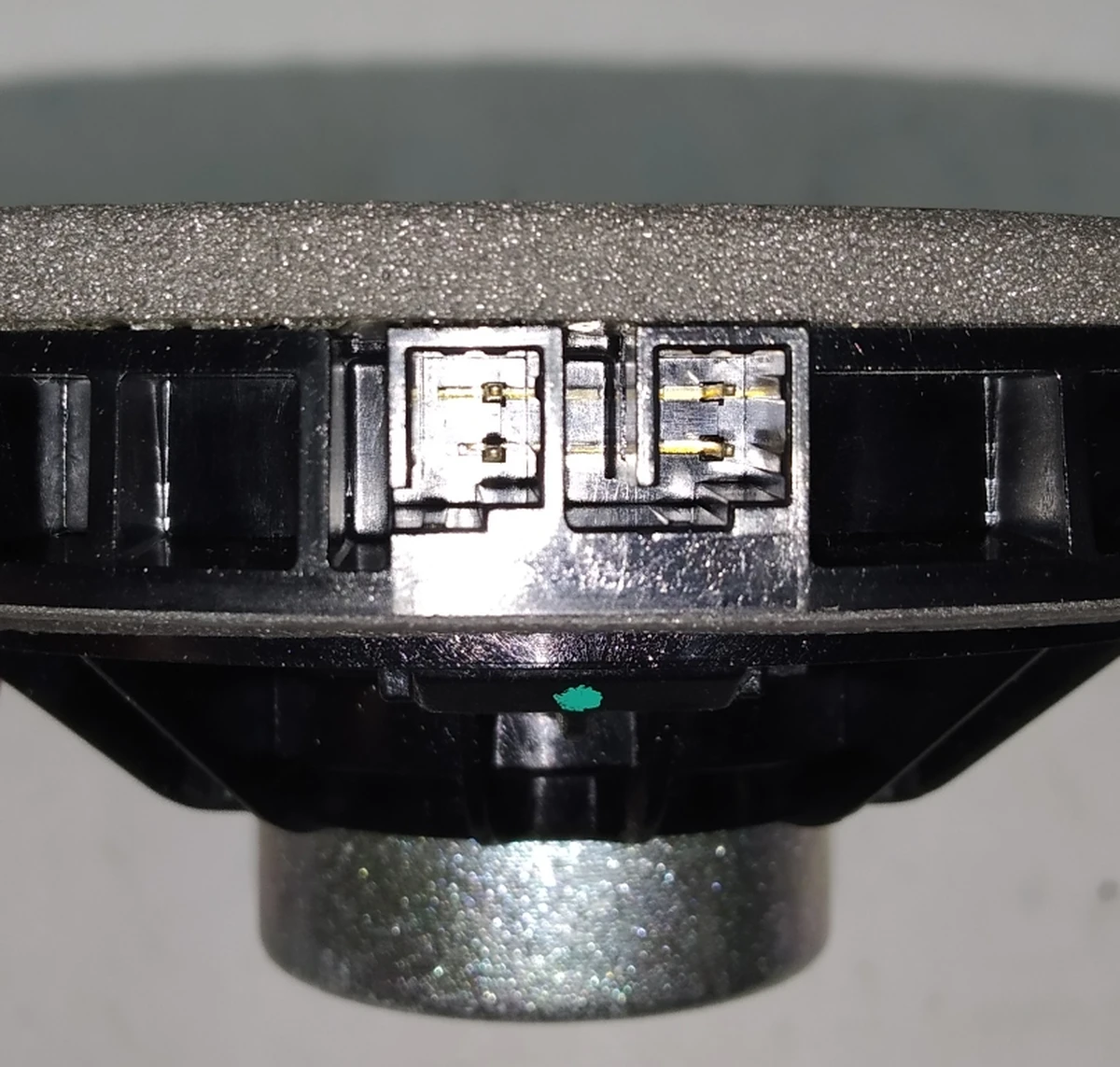 Динамик среднечастотный 110мм двери передней/задней левой/правой  BMW i3 65139210452