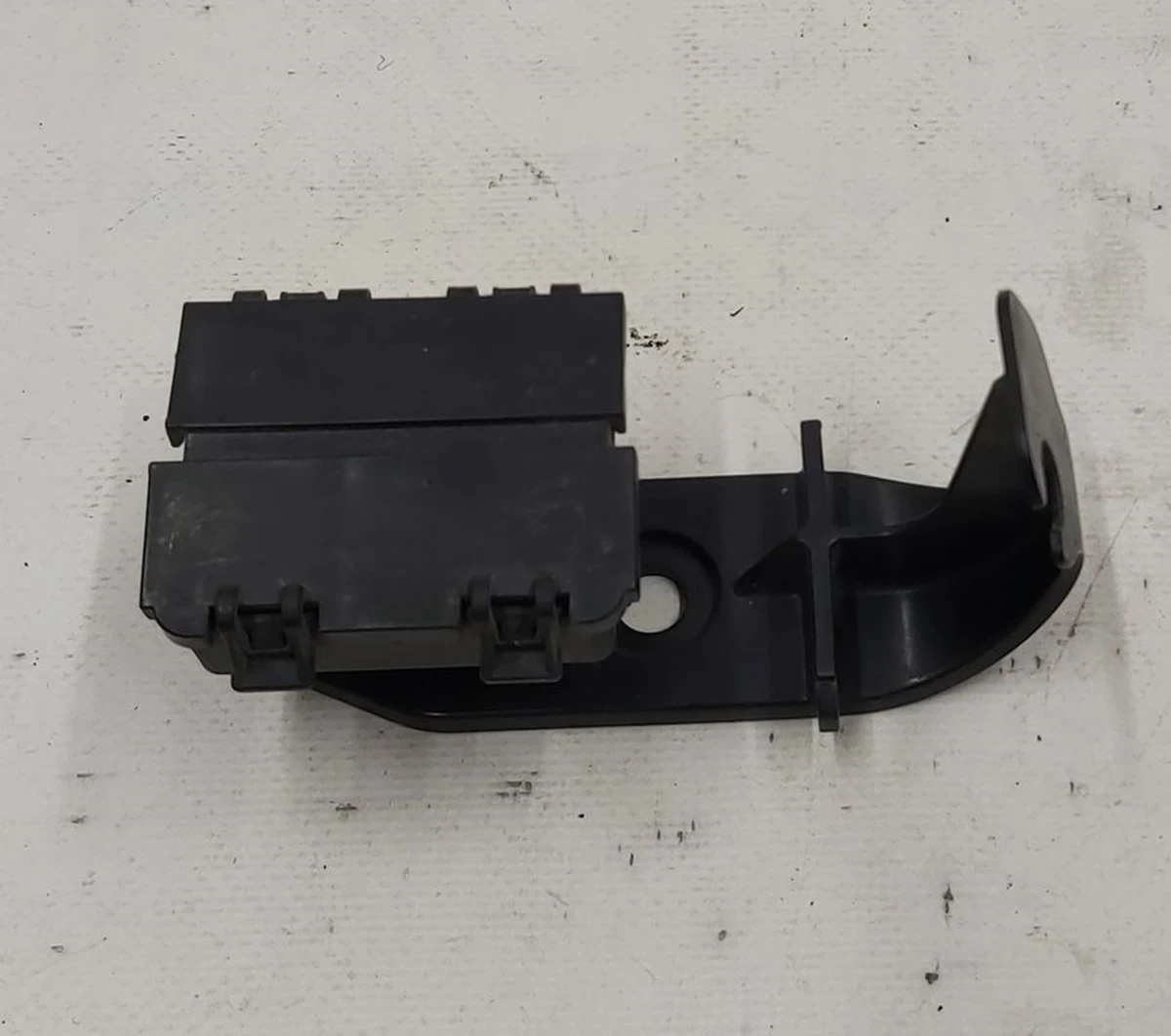 Тримач датчика ABS правого DSC BMW i3 34526851906