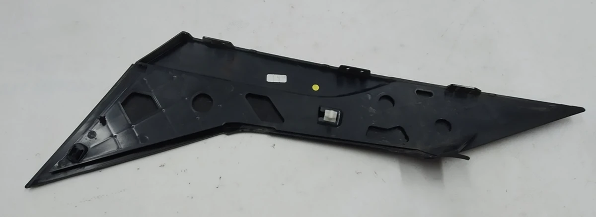 Облицювання (декоративна накладка) стійки A зовнішня нижня права BMW I3 51137453548