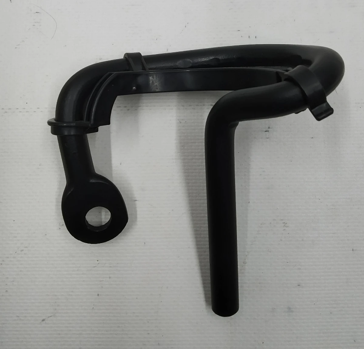 Напрямна ременя безпеки 2-го ряду сидінь правого BMW I3 72117304156