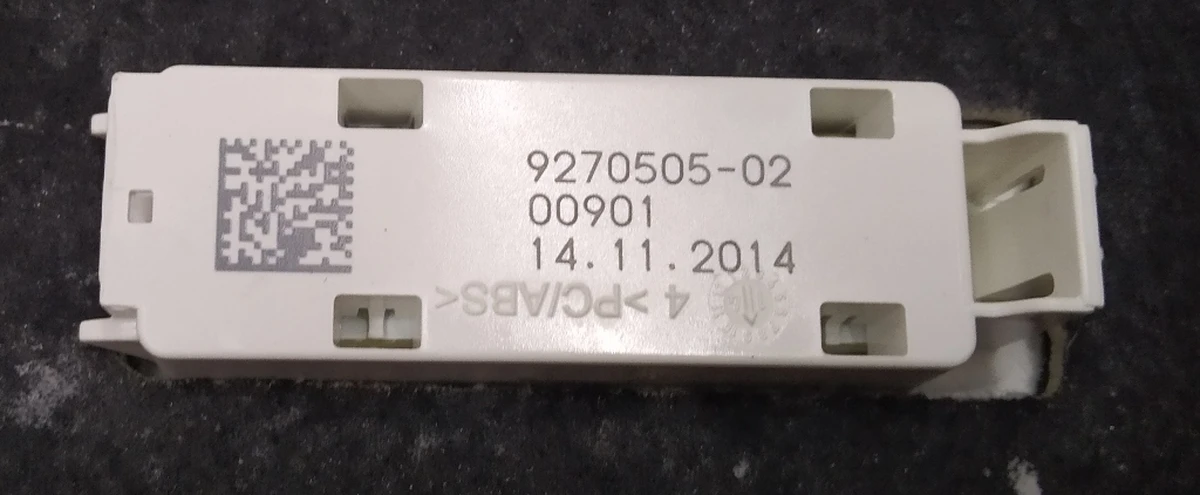 Right side trunk trim assembly with tie strap, flashlight and 12V connector BMW I3 51477314756