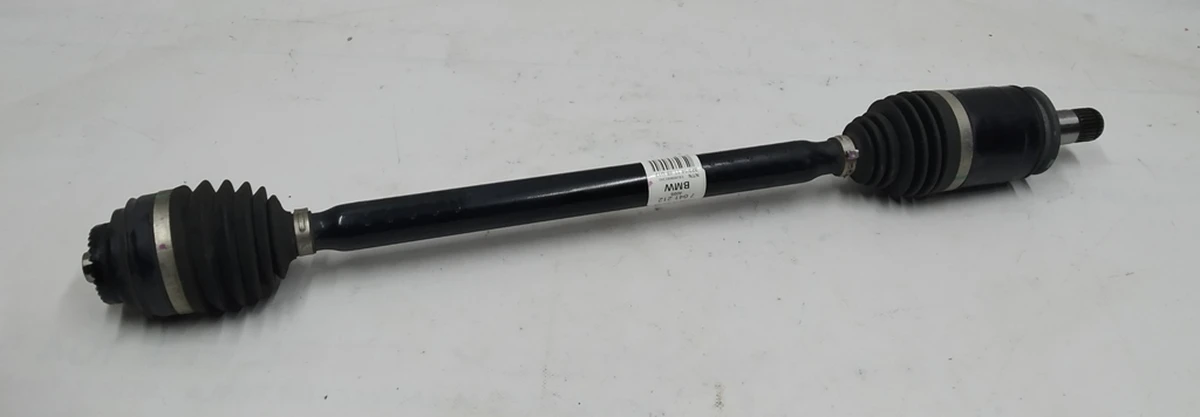 Піввісь задні праві в зборі зі стопорним кільцем BMW I3 33207641212