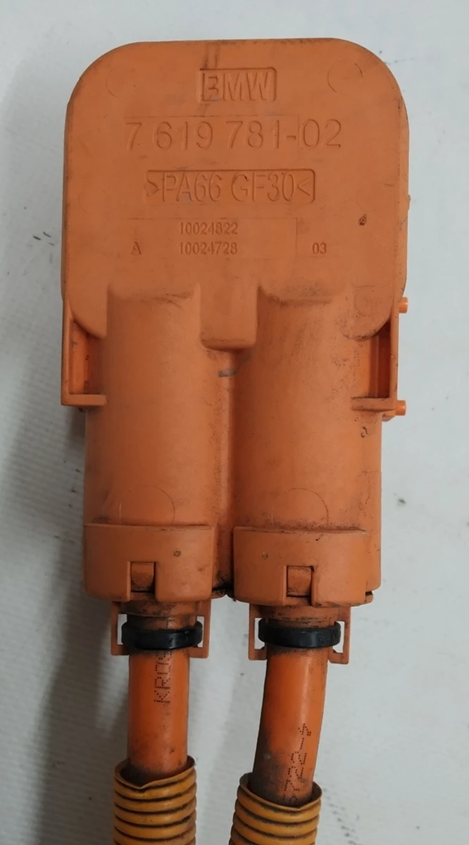 Wiring control unit for charging the battery from the high-voltage generator REME BMW i3 12437647016