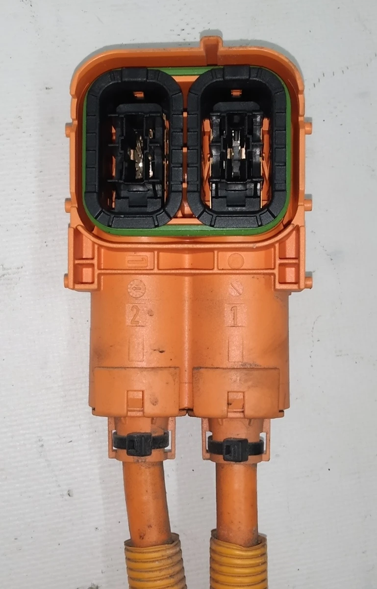 Wiring control unit for charging the battery from the high-voltage generator REME BMW i3 12437647016