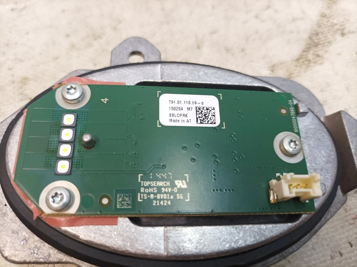 Module converter LED-section daytime running light right Volkswagen E-GOLF 5GE941056B