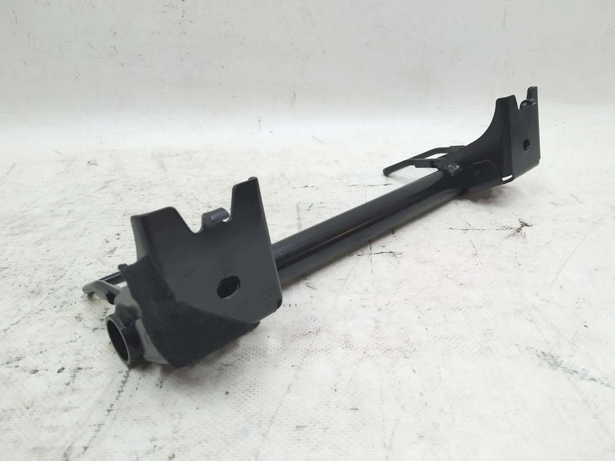 Кронштейн дитячого сидіння 'ISOFIX' другого ряду E-tron 80A813545