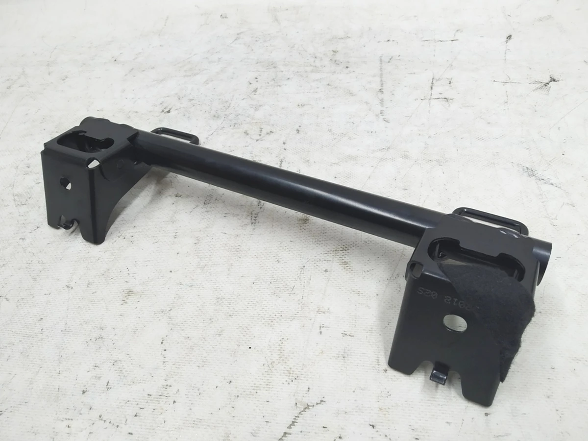 Кронштейн дитячого сидіння 'ISOFIX' другого ряду E-tron 80A813545