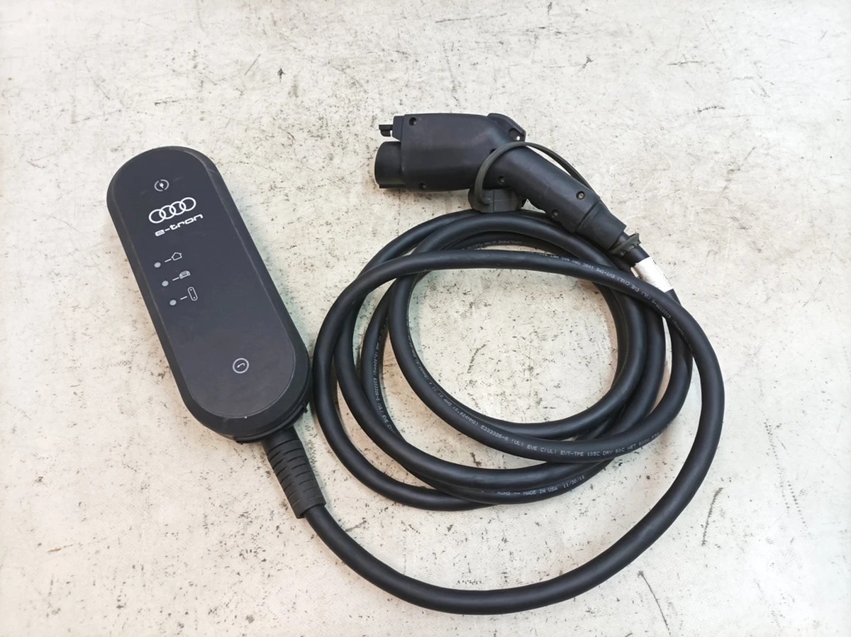 Universal charger kompakt 9.6kW Type1 40A Audi E-tron 8V4971675BB