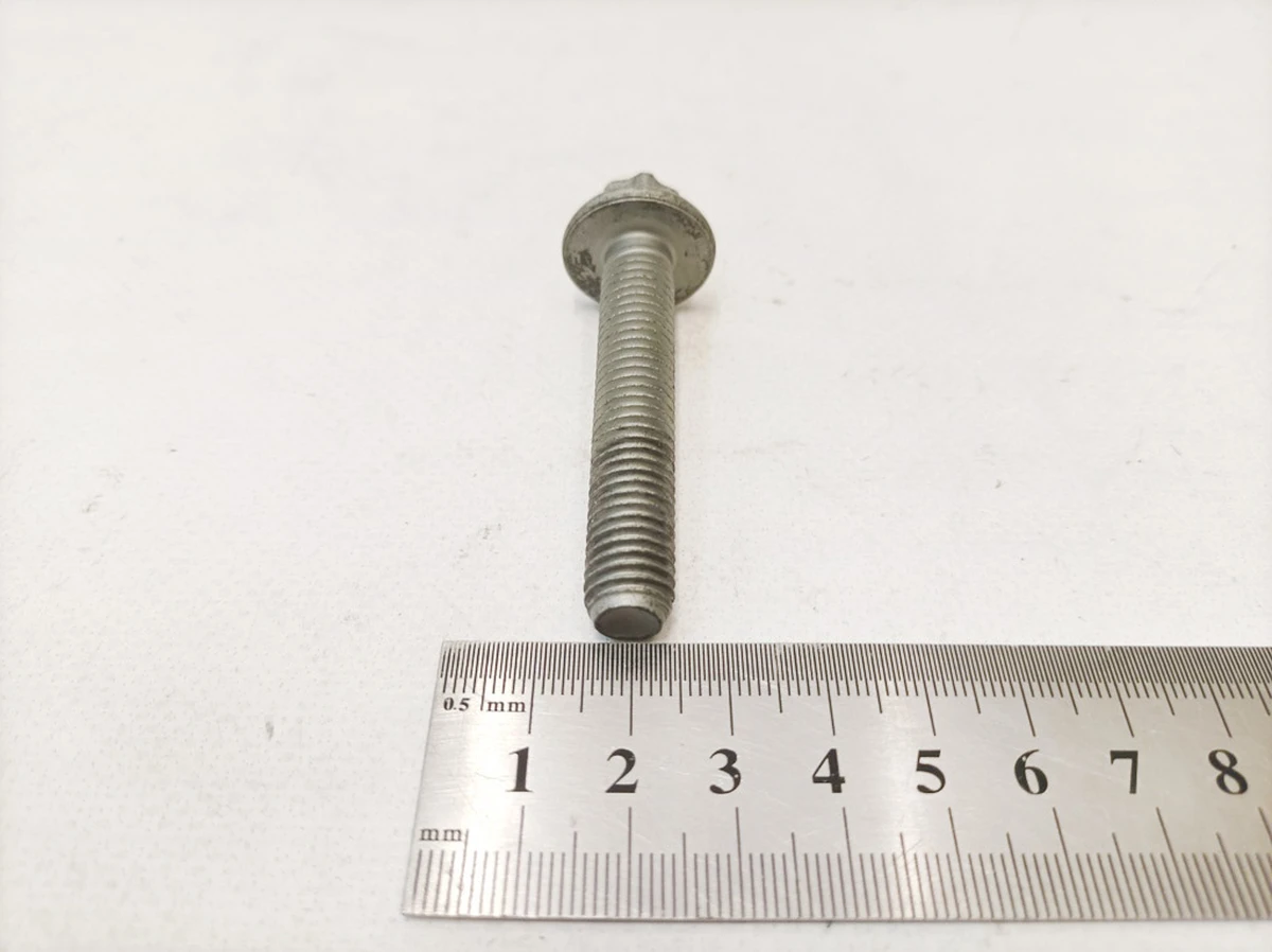 Torx head bolt M10 Mercedes B-Class 910143-010017