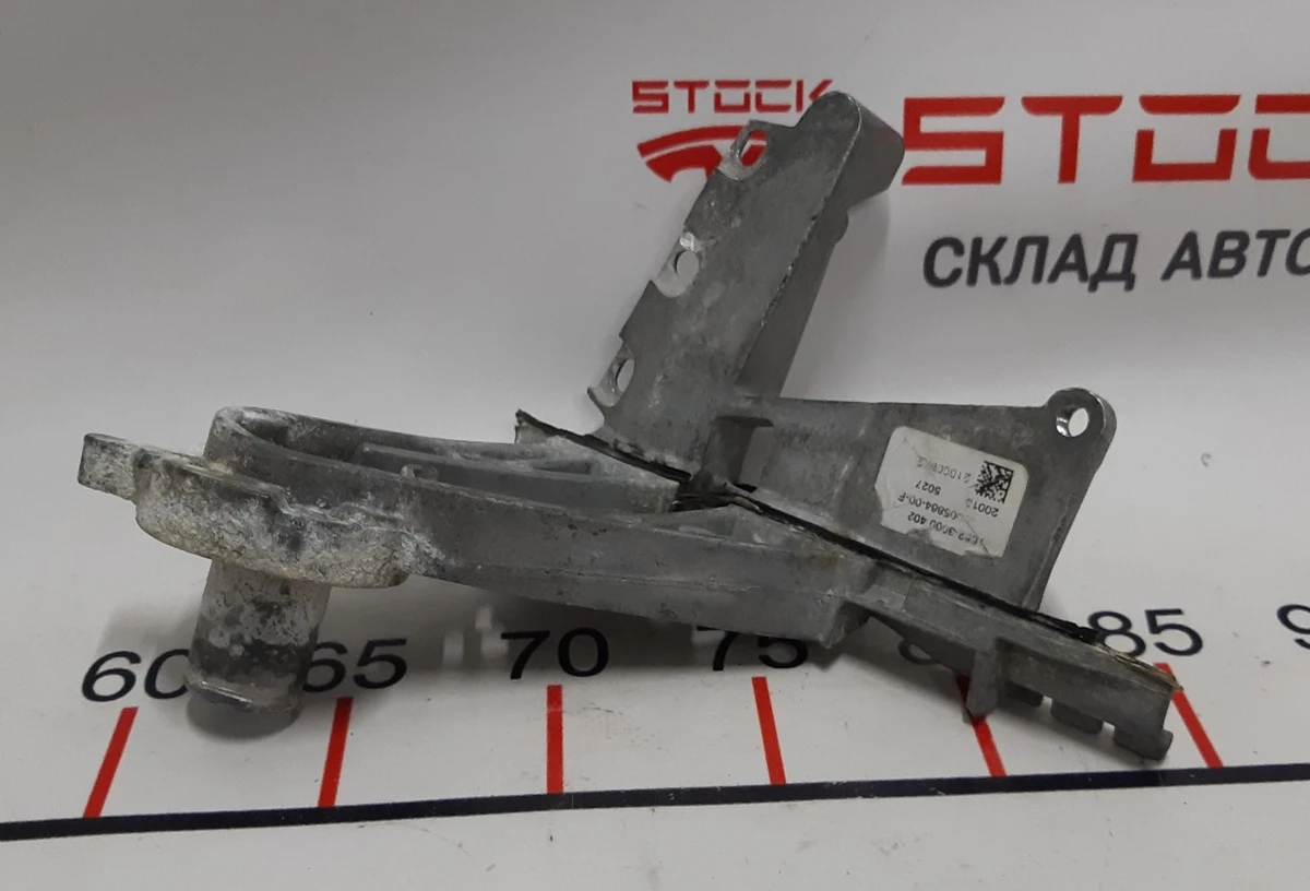 Кронштейн зеркала наружного левого BASE без автоскладывания Tesla Model S 1041315-00-B
